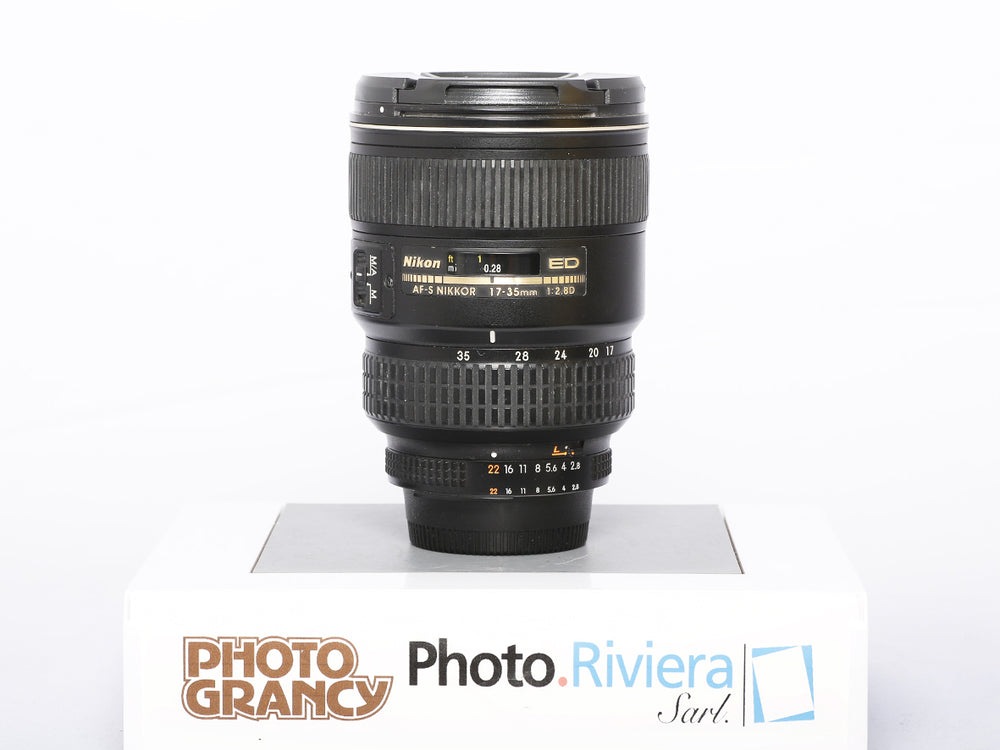 Occasion Nikon 17-35 f2.8D (bague zoom dure, AF avec bruit)