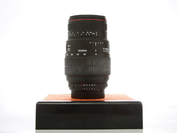 Occasion Sigma 70-300mm f4-5.6 APO pour monture Nikon