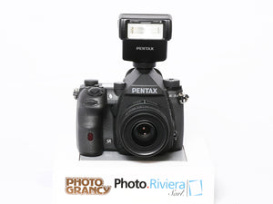Pentax K3 III monochrom avec 35mm f2.4 et flash garantie 2 ans (modèle de démonstration)